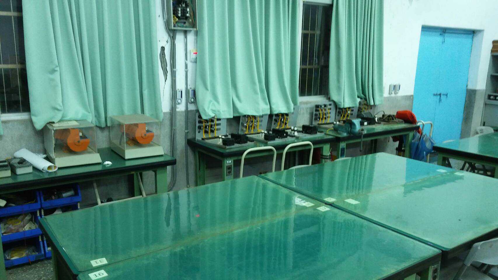 基本電工與氣壓實習工廠 1