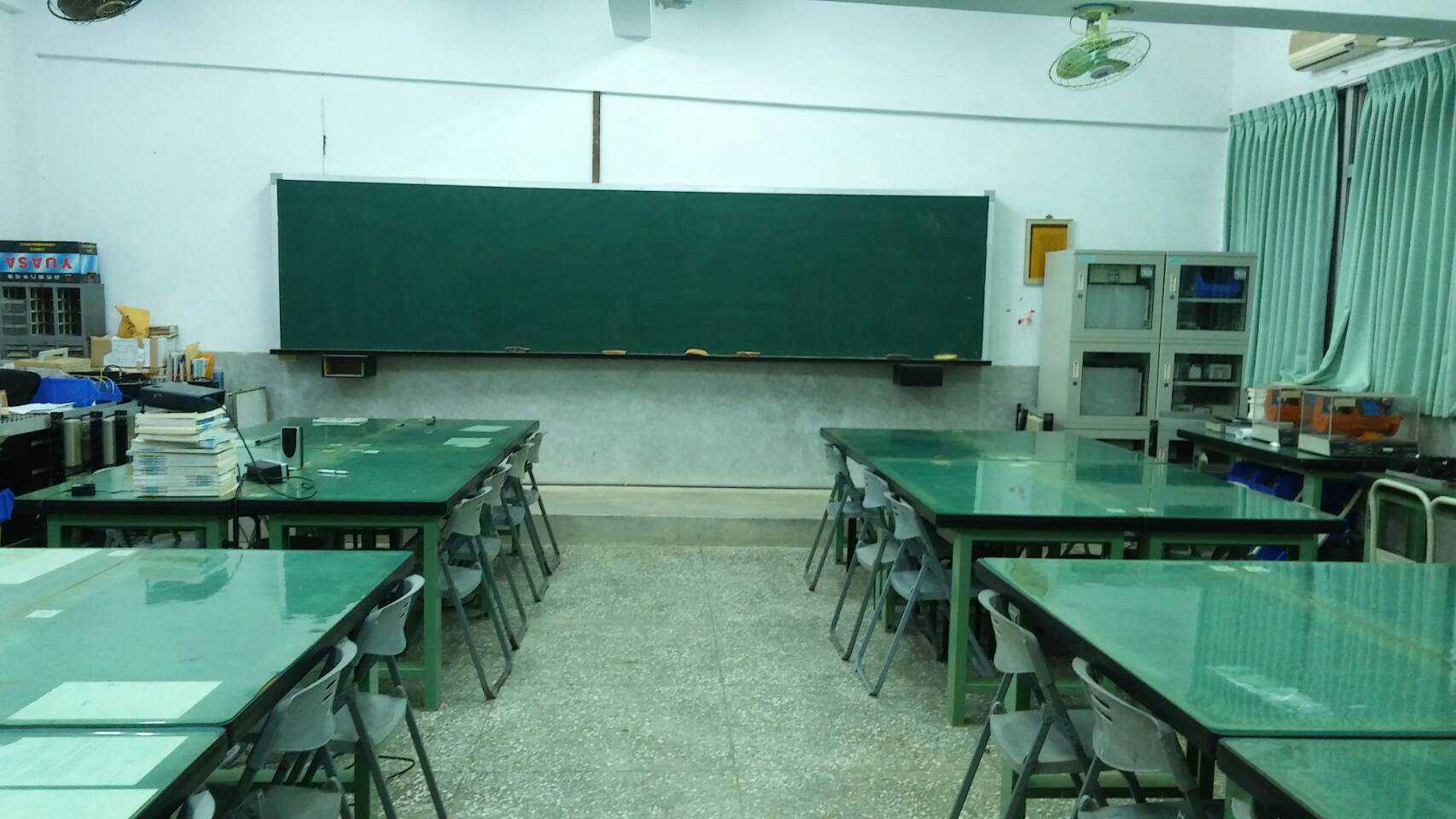 基本電工與氣壓實習工廠 3