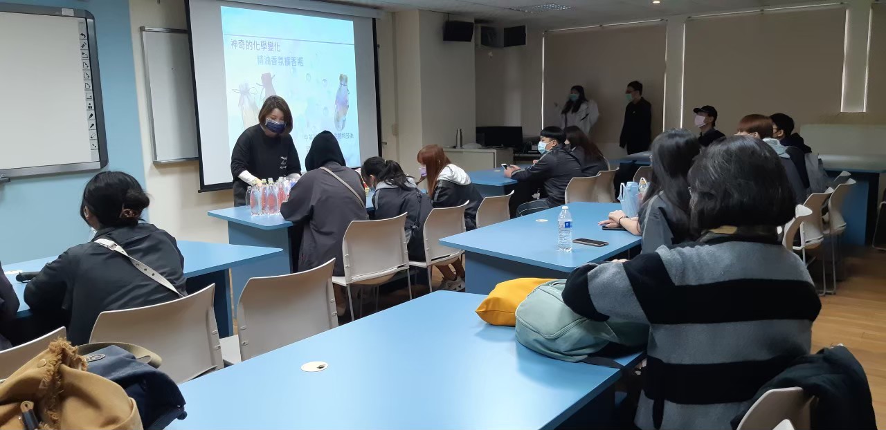 LINE ALBUM 110 1綜一家訪.校外教學 220216 840