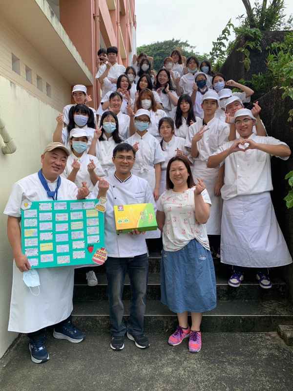 本學期創意點心製作實習業師計畫順利圓滿結束！